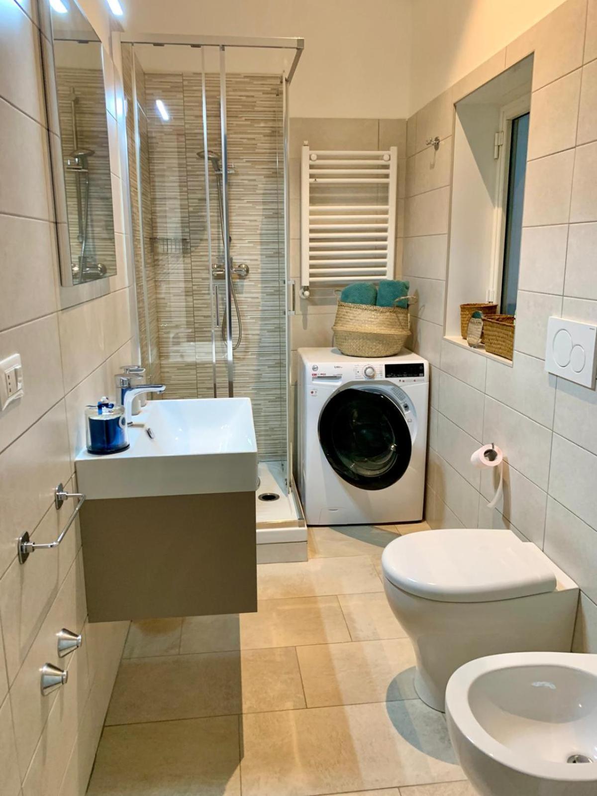 Casa Ciamician Apartment ตรีเอสเต ภายนอก รูปภาพ